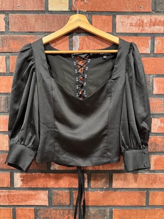 For Love And Lemons Tops - For love & lemons Black Lace-Up Puff Sleeve  Top